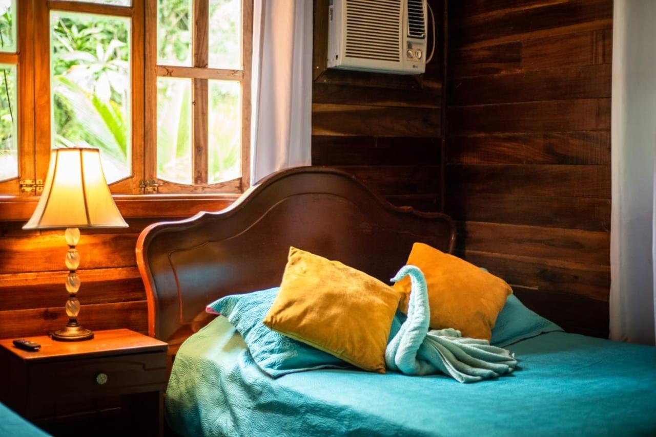 Hotel Tierra Verde Bed And Breakfast Bocas del Toro Zewnętrze zdjęcie
