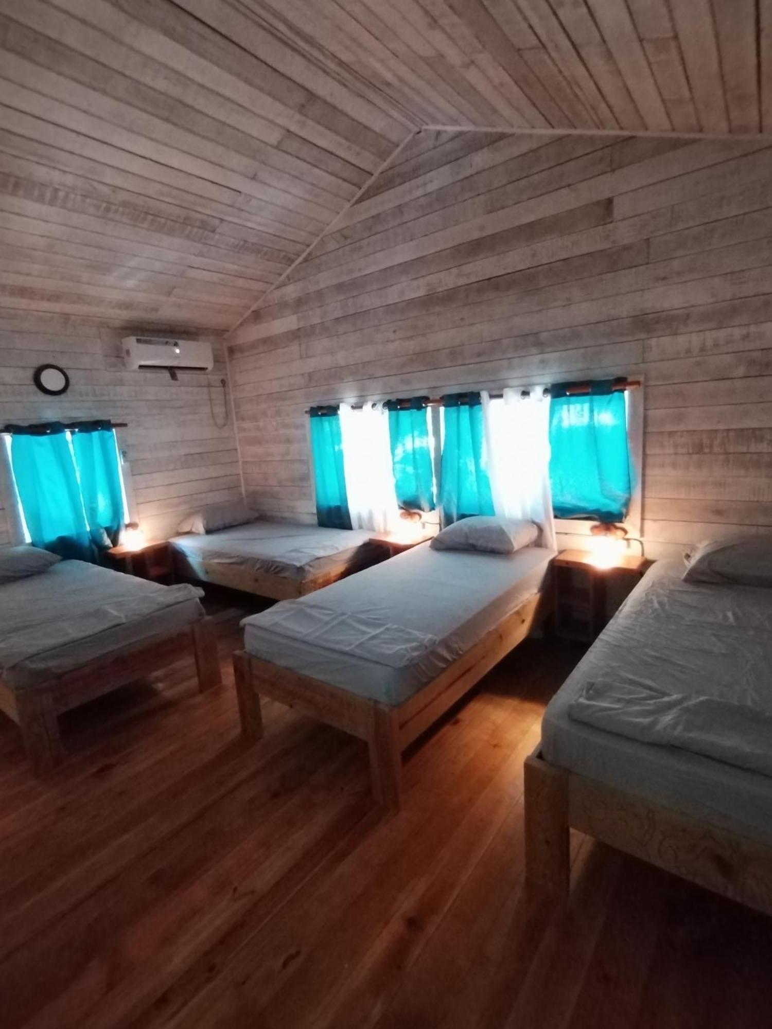 Hotel Tierra Verde Bed And Breakfast Bocas del Toro Zewnętrze zdjęcie