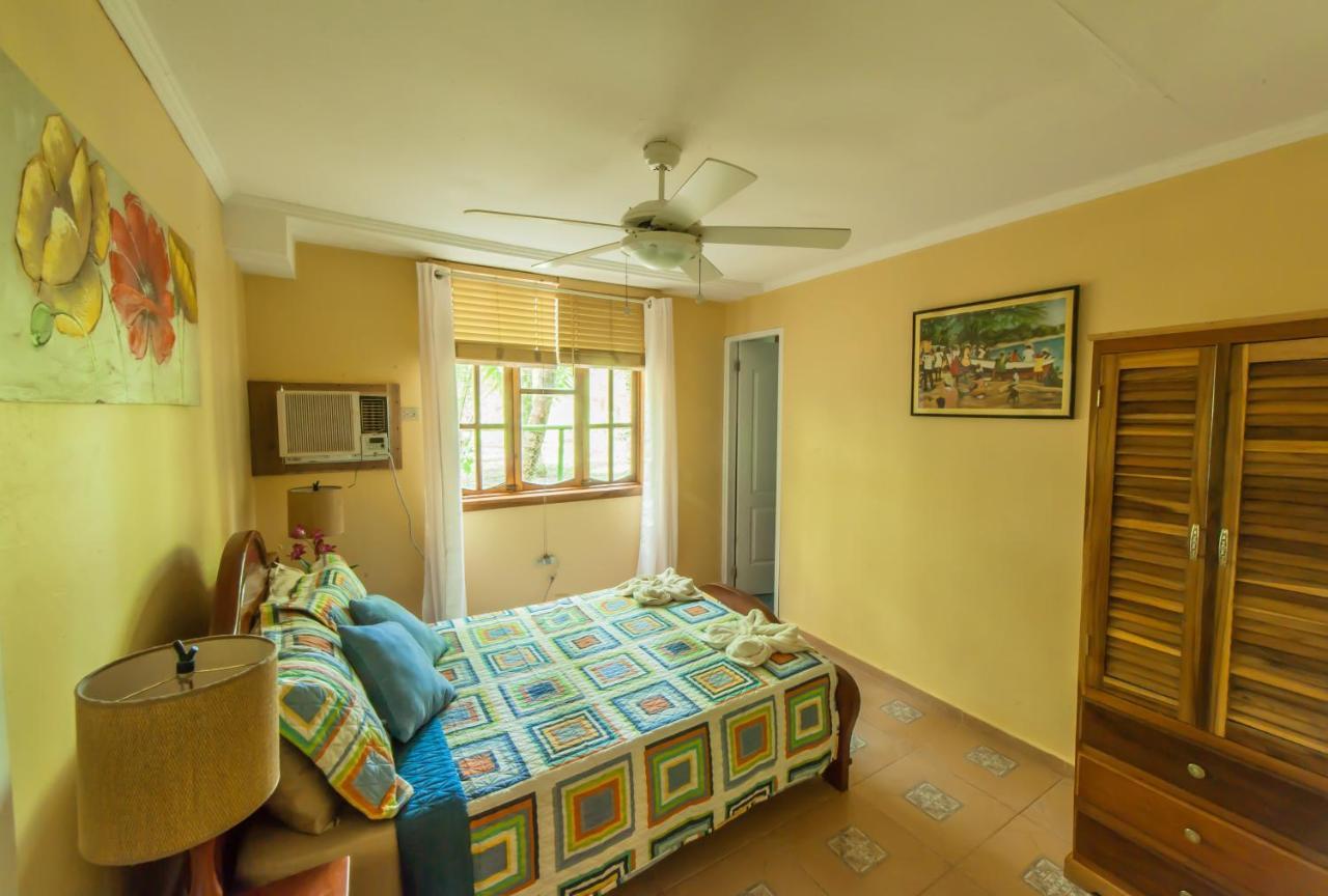 Hotel Tierra Verde Bed And Breakfast Bocas del Toro Zewnętrze zdjęcie